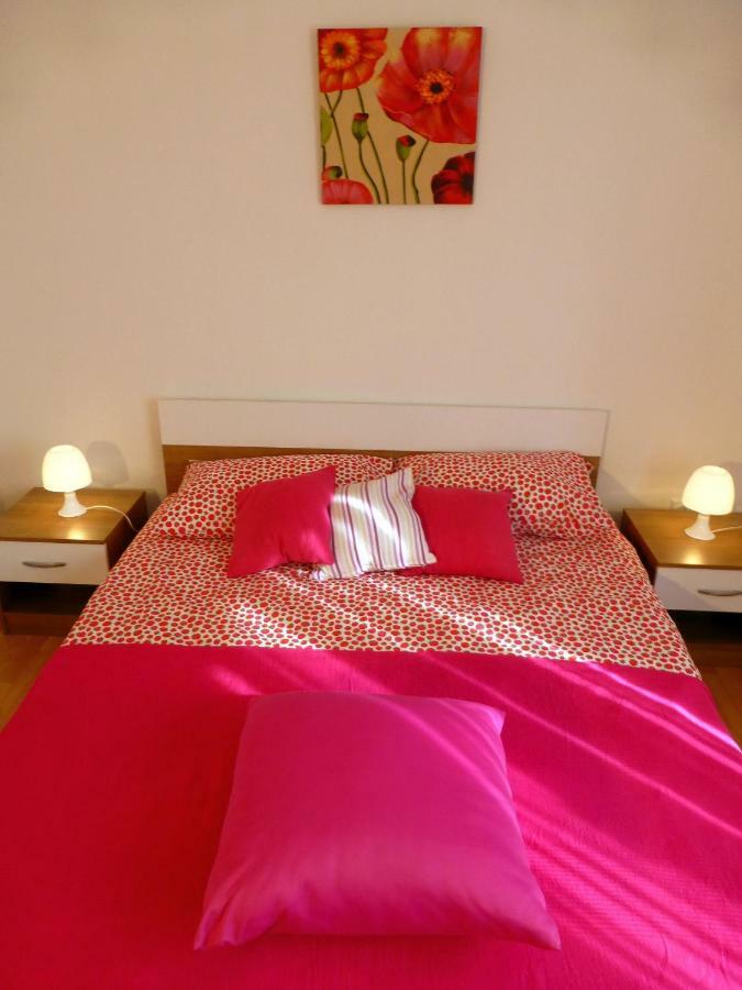 Apartments Kvesic Šilo Dış mekan fotoğraf