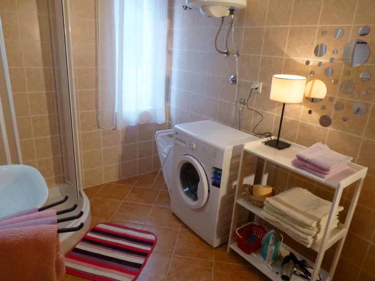 Apartments Kvesic Šilo Dış mekan fotoğraf