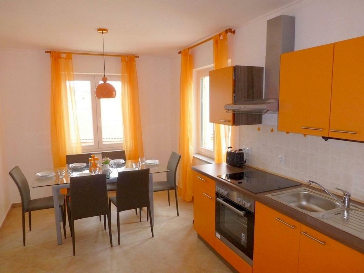 Apartments Kvesic Šilo Dış mekan fotoğraf