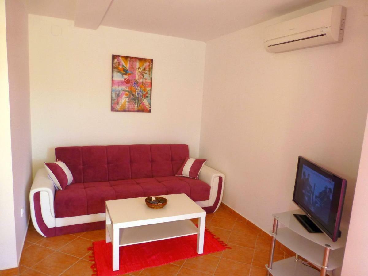 Apartments Kvesic Šilo Dış mekan fotoğraf