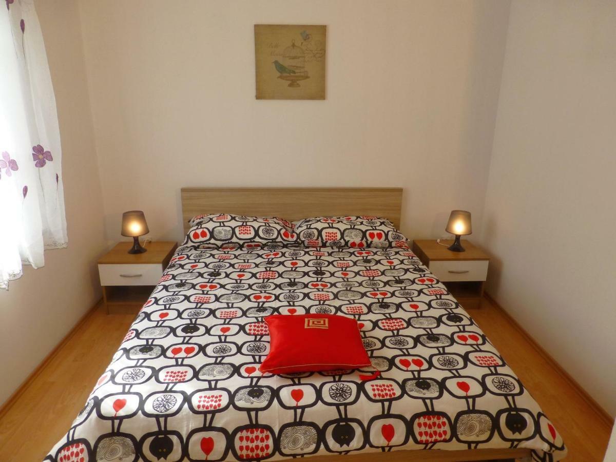 Apartments Kvesic Šilo Dış mekan fotoğraf